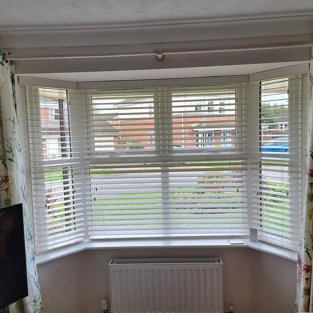 bay window curtains